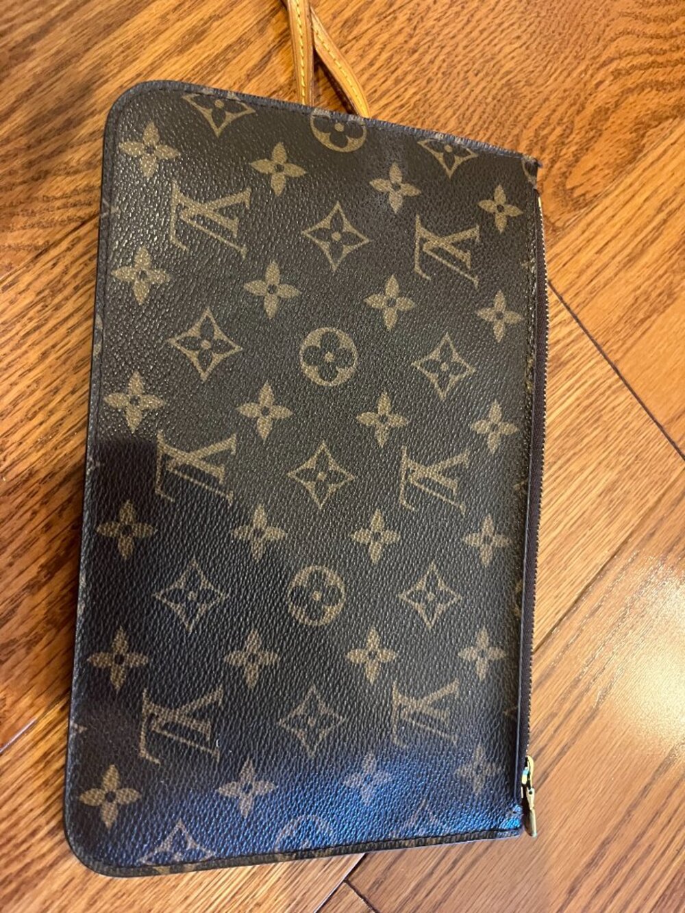 Louis Vuitton clutch - Picture 3 of 4